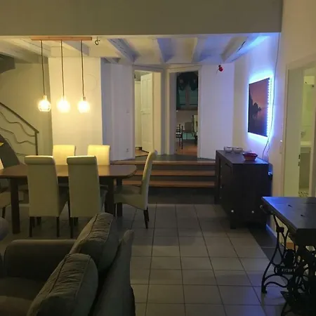 Wunderschone Galeriewohnung Im Herzen Regensburgs דירה *