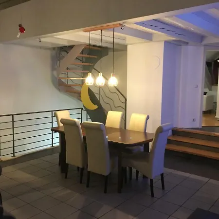 Wunderschone Galeriewohnung Im Herzen Regensburgs *